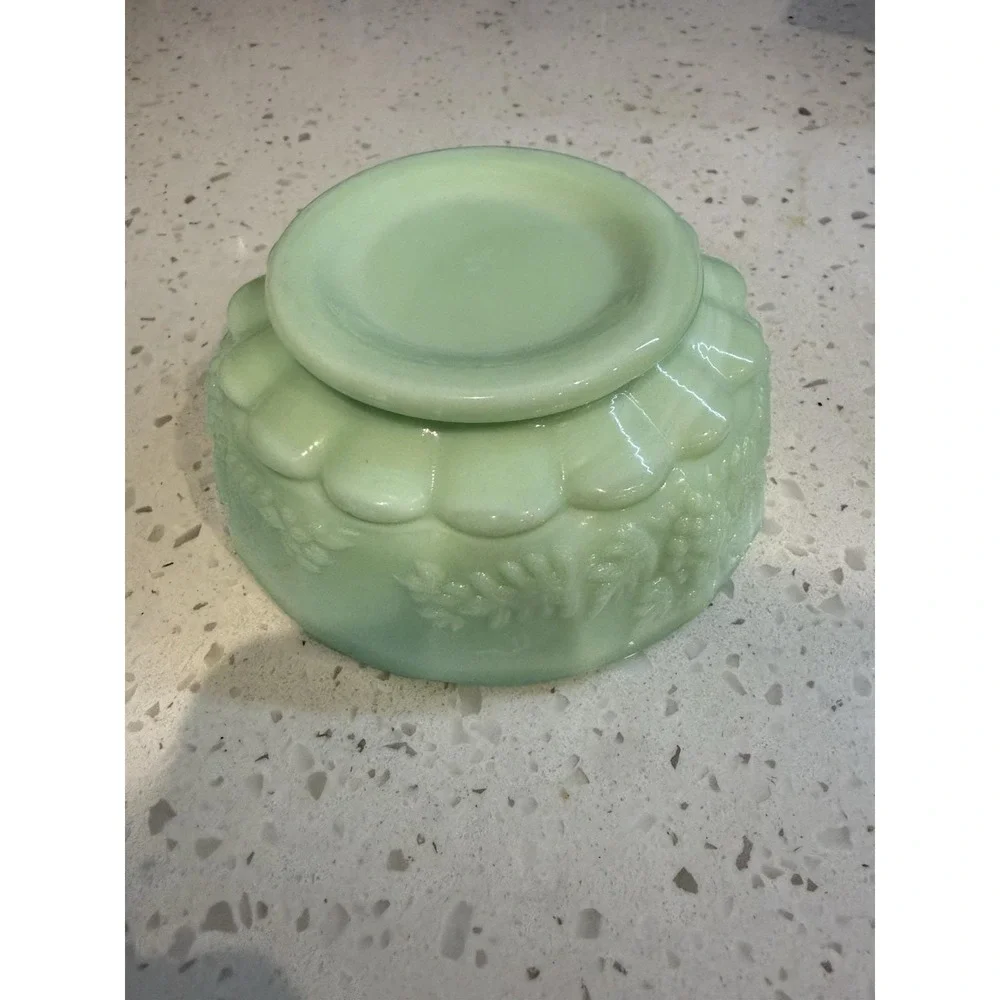 Westmoreland Paneled Grape Mint Mist Green Jadeite 4 1/2